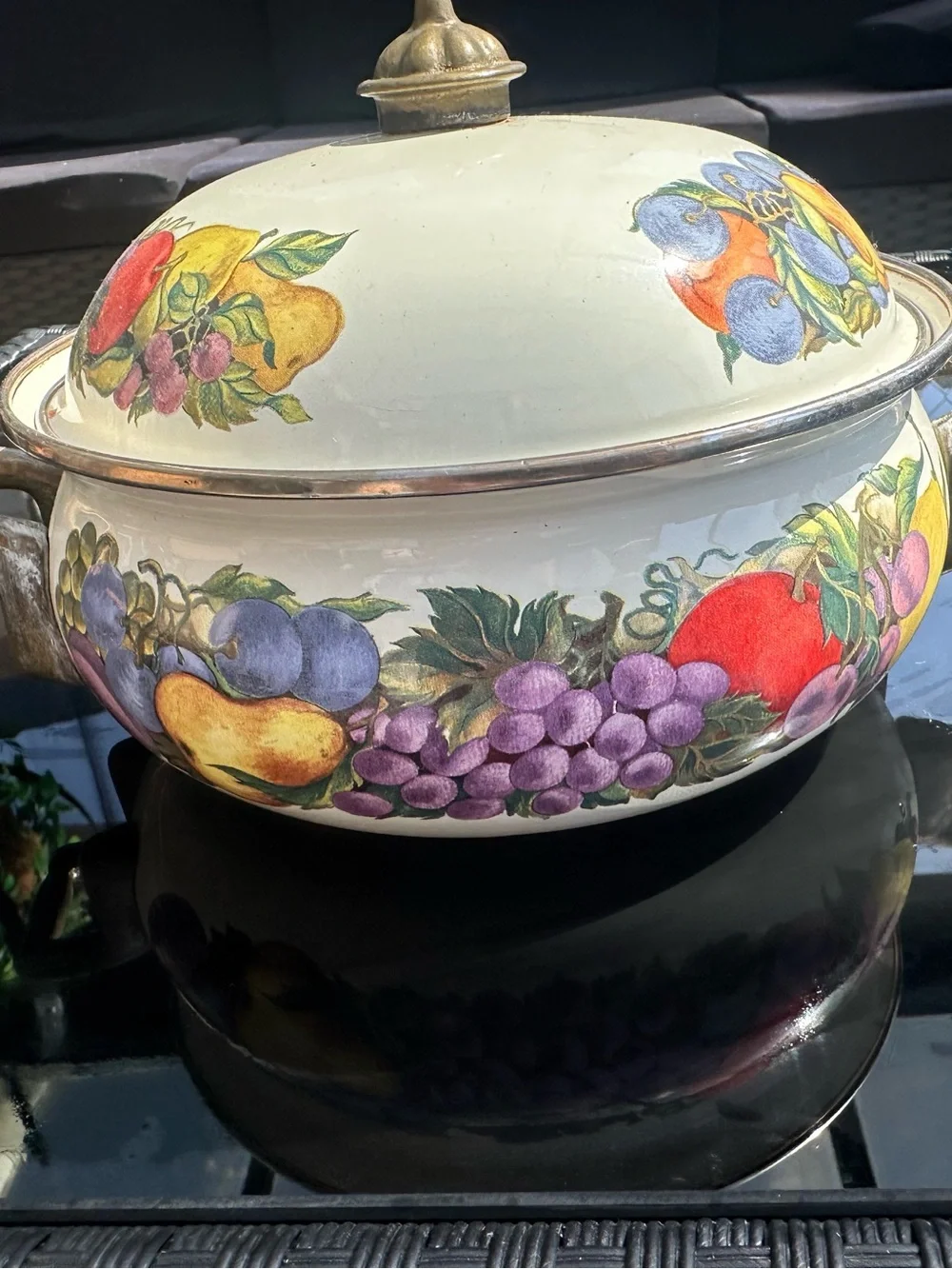 Cornucopia White Fruit-Print Covered Casserole Dish with Lid